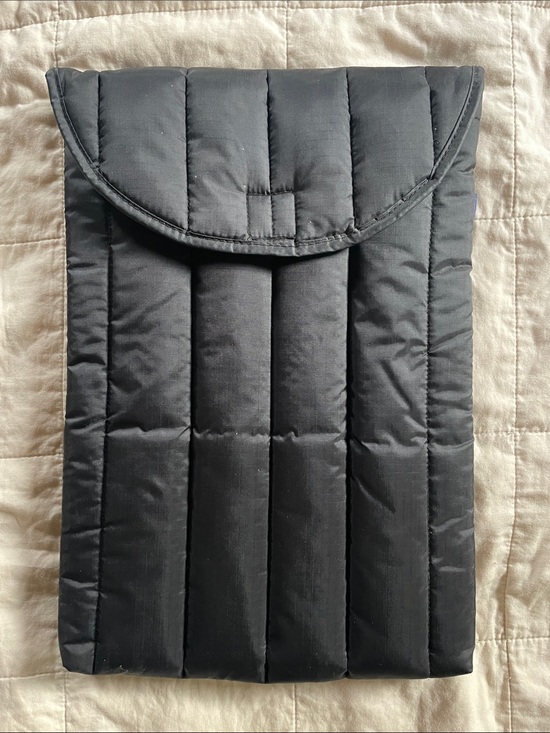 BAGGU Handbags - Baggu Laptop Sleeve